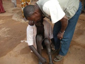 Redonner dignité et espoir aux oubliés de la société